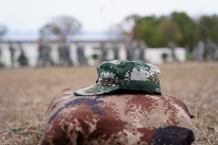 校园冬日暖阳 青春的气息