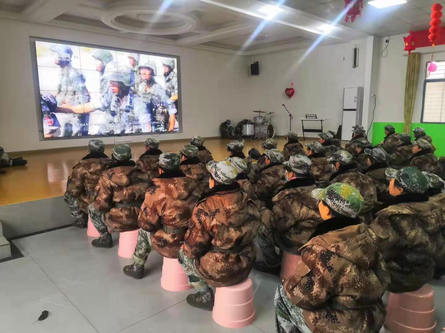 正苗启德青少年特训学校上课