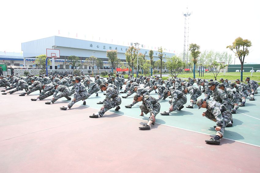 怎样让孩子从小就建立良好的人际关系？